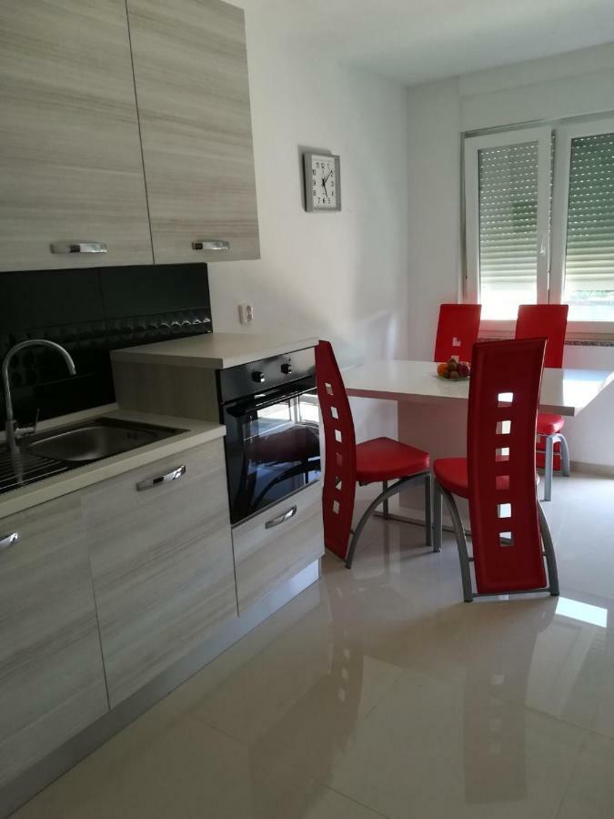 Apartman Tonika Pula Exteriér fotografie
